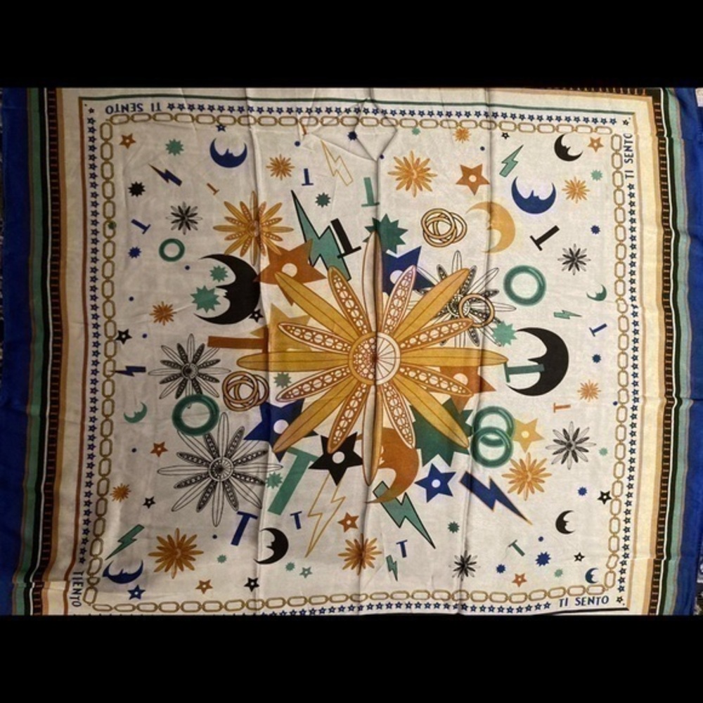 NWOT Original TI SENTO MILANO Women Scarf